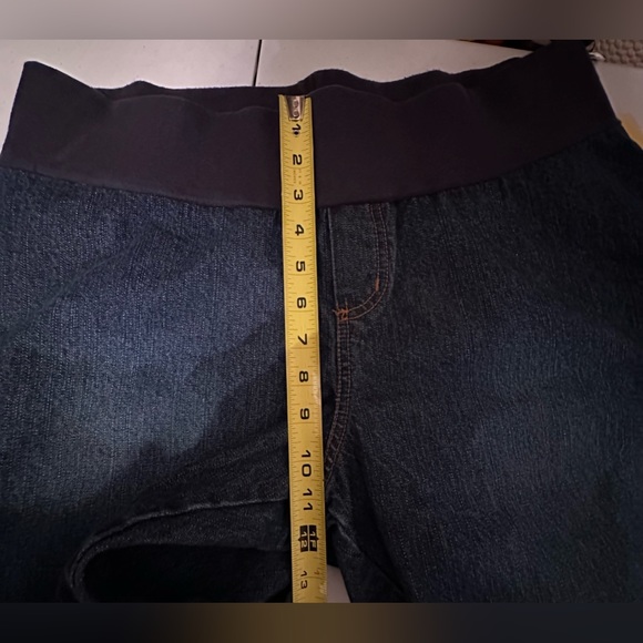 C sport size large capri jeans - Picture 11 of 11